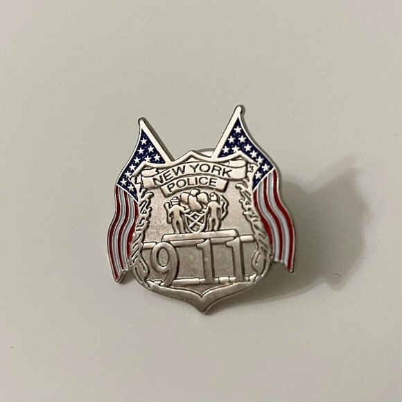 NYPD Officer 911 Hat Lapel Pin with Flag New York City Police Department Pin - Picture 2 of 8